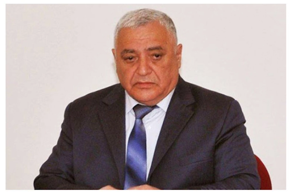 Vəzifədə olan dayısının evindən 90 min oğurlayıb, qumarda uduzdu — FOTO