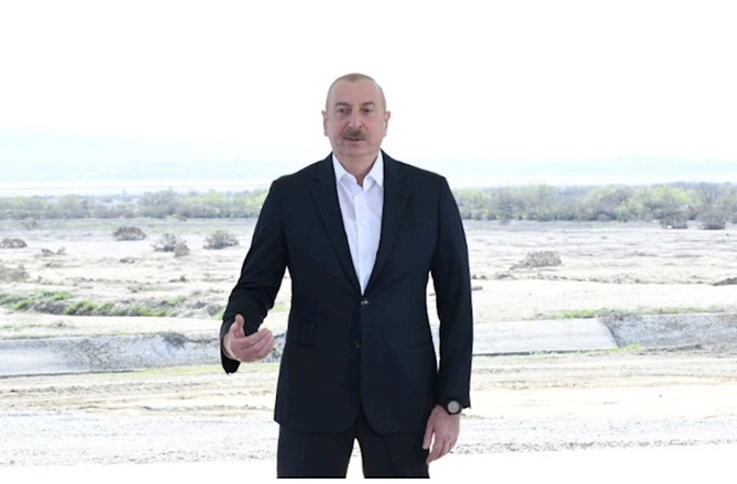Prezident Şirvan suvarma kanalının təməlini qoydu — FOTOLAR (YENİLƏNİB) Prezident Şirvan suvarma kanalının təməlini qoydu — FOTOLAR (YENİLƏNİB)