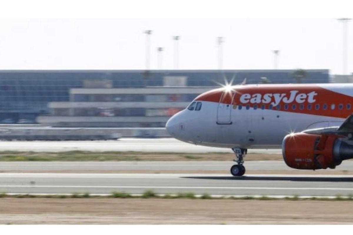 “easyJet” şirkəti İsrailə uçuşları dayandırdı