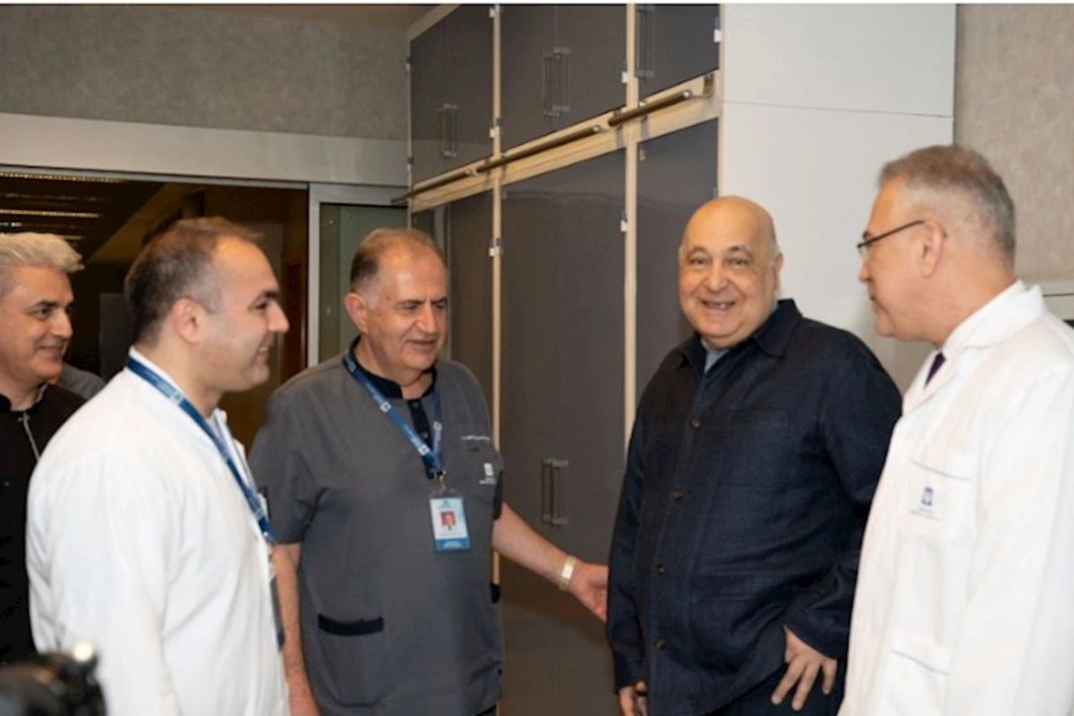 Çingiz Abdullayev xəstəxanadan evə buraxıldı — FOTO