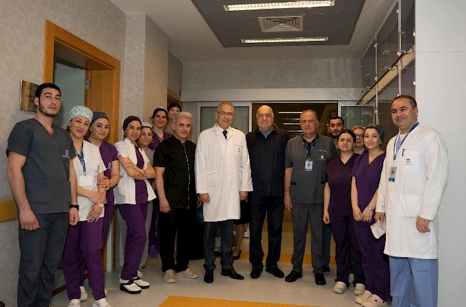 Çingiz Abdullayev xəstəxanadan evə buraxıldı — FOTO