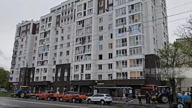 Ukraynanın Çerniqov şəhərinə ağır hücum — FOTOREPORTAJ Ukraynanın Çerniqov şəhərinə ağır hücum — FOTOREPORTAJ