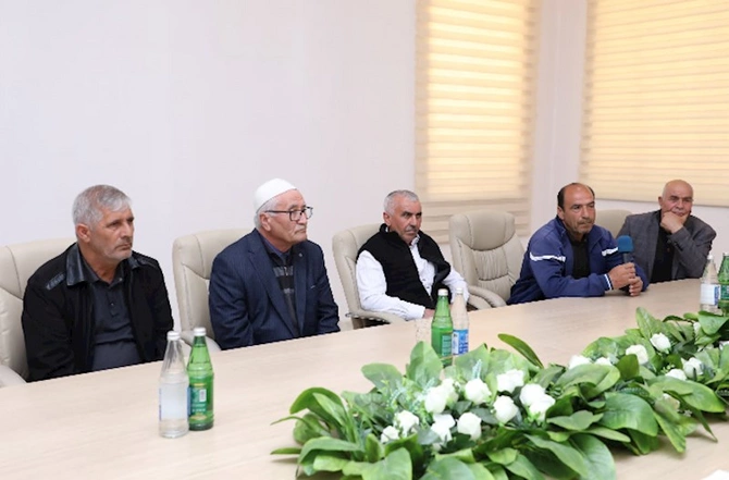 Azəriqazın baş direktoru Ağdamda vətəndaş qəbulu keçirdi — FOTO