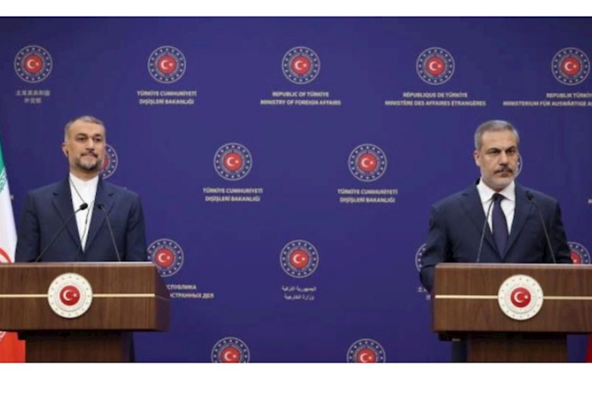 Hakan Fidan iranlı həmkarı ilə danışdı