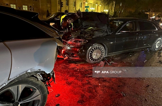 Bakıda yarım milyon manatlıq avtomobil qəza törədib Bakıda yarım milyon manatlıq avtomobil qəza törədib