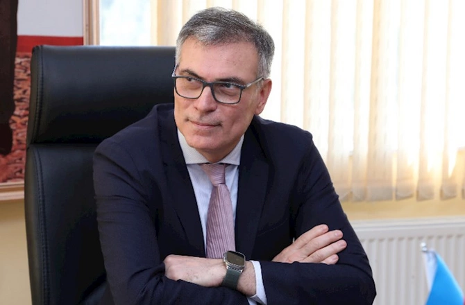 Baş direktor nümunəvi işçiləri mükafatlandırdı — FOTOLAR