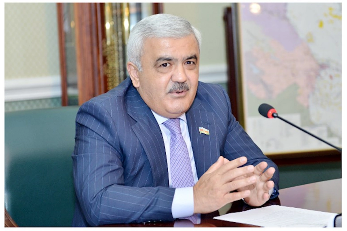 Rövnəq Abdullayevin dövründə xərclənən pullar yoxlanılır?