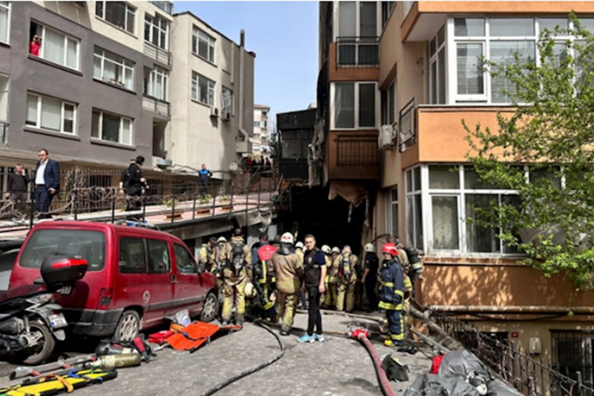 İstanbulda gecə klubunda yanğın: 8 ölü, 9 yaralı