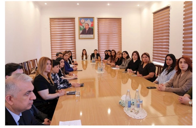 YAP Xətai rayon təşkilatında fəal gənclərlə görüş keçirildi — FOTO YAP Xətai rayon təşkilatında fəal gənclərlə görüş keçirildi — FOTO