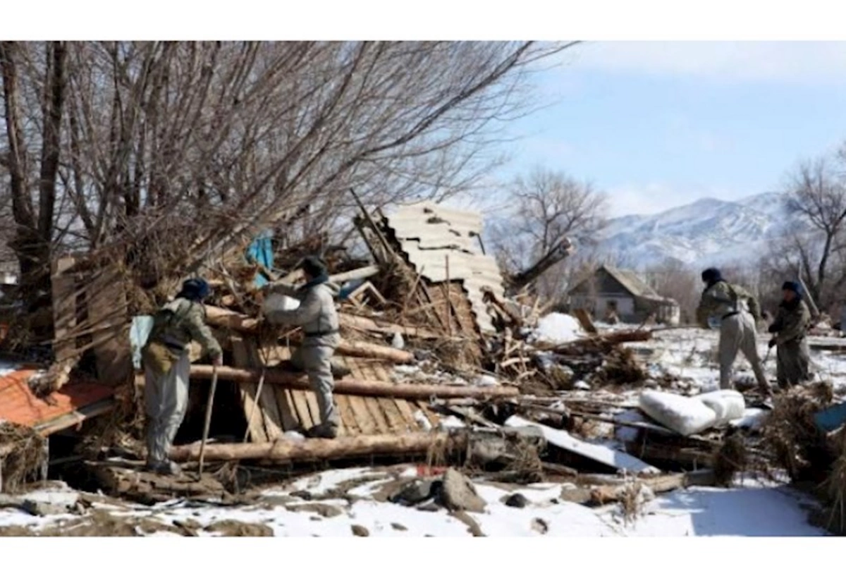 Qazaxıstanda daşqın: Çoxlu sayda evi su basdı