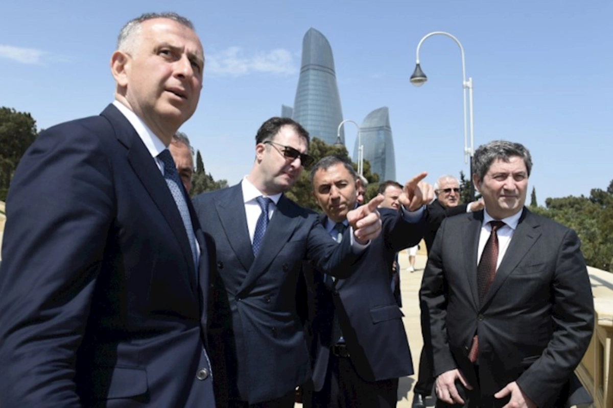 Gürcüstanlı deputatlar Bakını seyr etdilər — FOTO