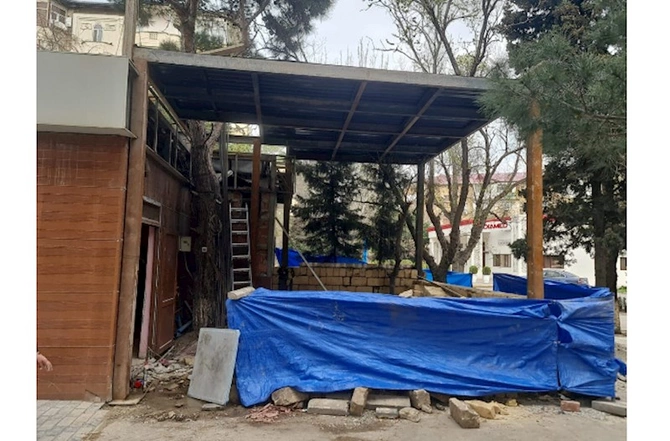 Sumqayıt sakinləri şəhid xanımından niyə narazıdır? — Qanunsuz tikinti ilə bağlı araşdırma (FOTOLAR)