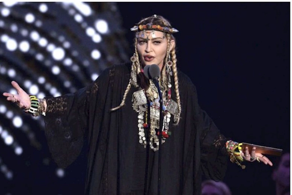Madonna yenidən məhkəməyə verildi