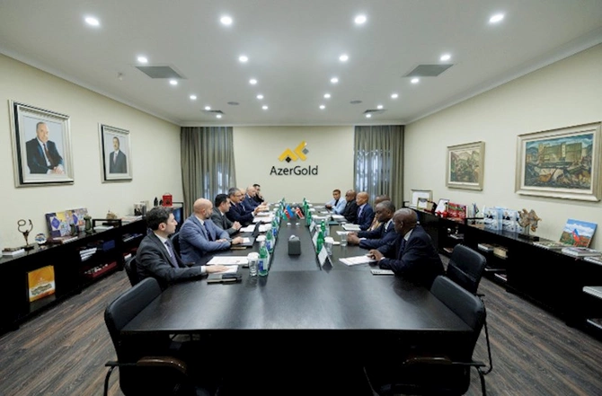 “AzerGold”da keniyalı iş adamları ilə görüş keçirildi — FOTO “AzerGold”da keniyalı iş adamları ilə görüş keçirildi — FOTO