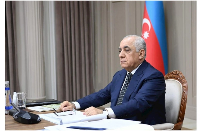Baş nazir Azərbaycan İnvestisiya Holdinqinin iclasını keçirdi Baş nazir Azərbaycan İnvestisiya Holdinqinin iclasını keçirdi