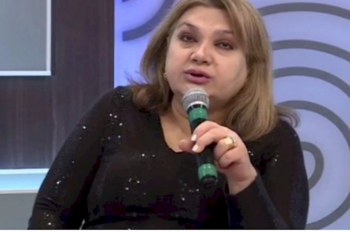 Şəbnəm Tapdıq canlı efirdə kövrəldi — VİDEO