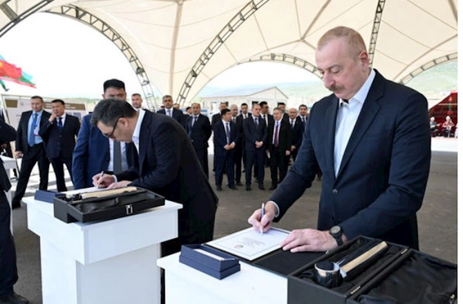 Prezidentlər Ağdamda məktəbin təməlqoyma mərasimində — FOTOLAR