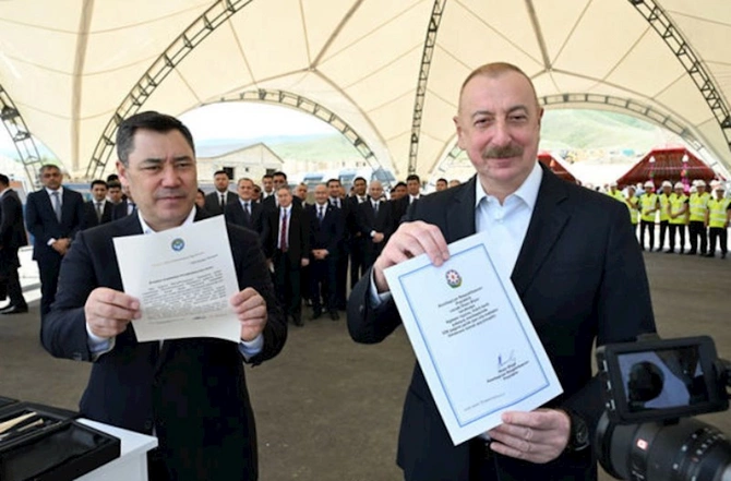 Prezidentlər Ağdamda məktəbin təməlqoyma mərasimində — FOTOLAR