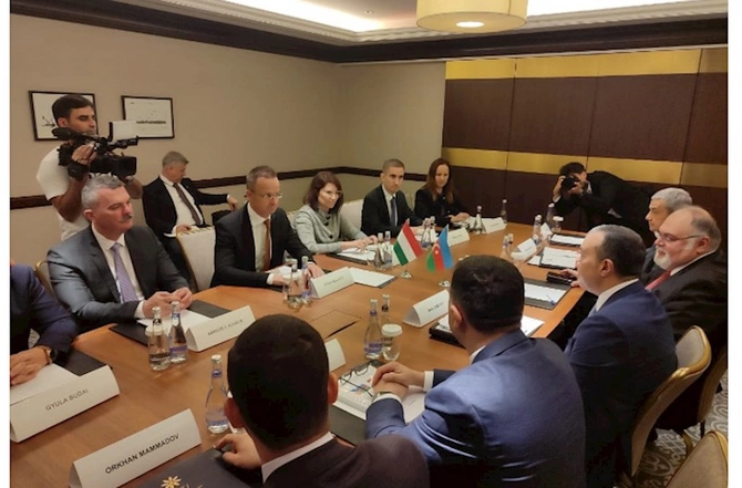 Azərbaycan-Macarıstan Hökumətlərarası Komissiyasının 10-cu iclası keçirilir — FOTO
