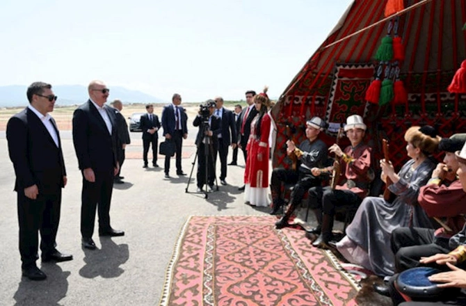 Prezidentlər Ağdamda məktəbin təməlqoyma mərasimində — FOTOLAR