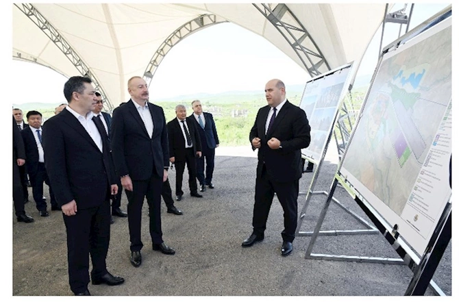 Prezidentlər Füzulinin Baş planı ilə tanış oldular — FOTOLAR (YENİLƏNİB)