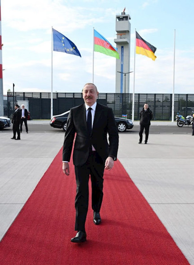 Prezident İlham Əliyevin Almaniyaya işgüzar səfəri başa çatıb — FOTOLAR