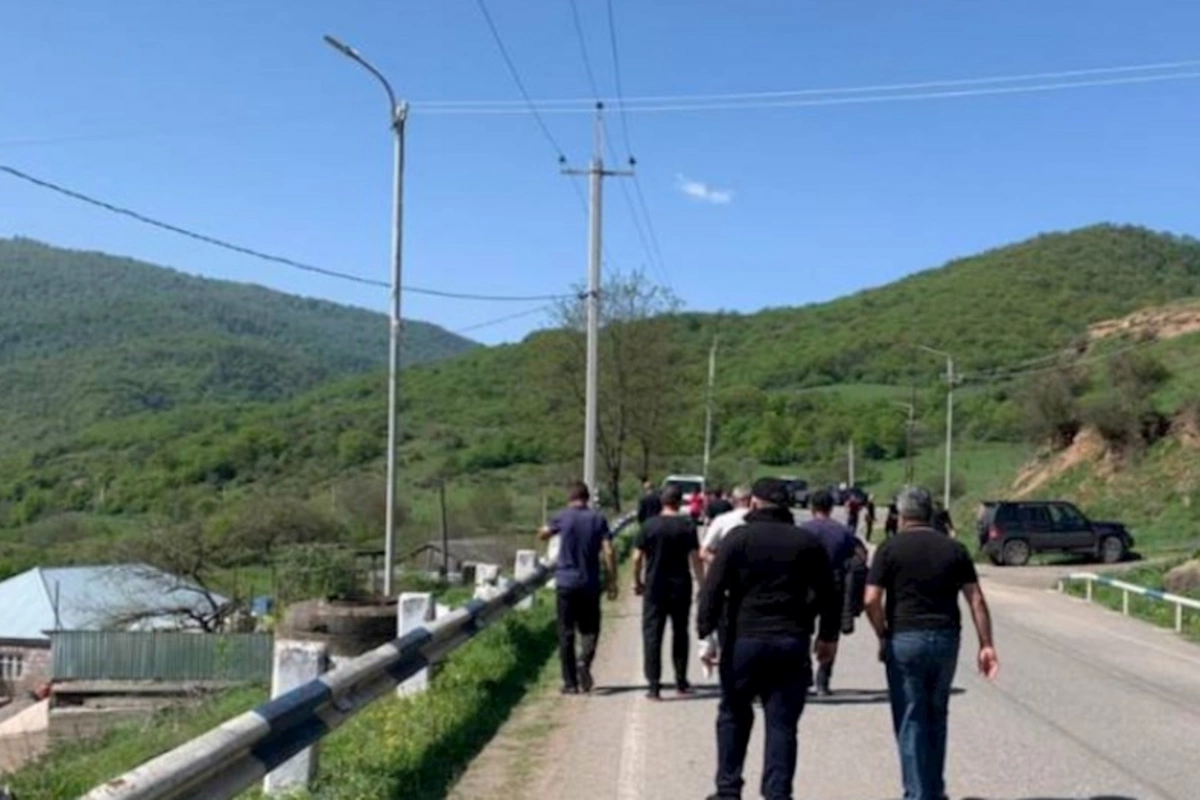 İlham Əliyev məcbur edir ki, ermənilər öz minalarını özləri təmizləsinlər!
