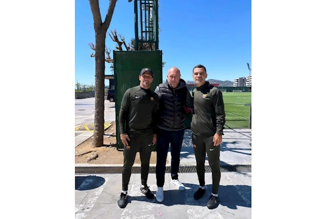 Samir Abasov “Barselona”nın prezidenti ilə görüşdü — FOTO Samir Abasov “Barselona”nın prezidenti ilə görüşdü — FOTO