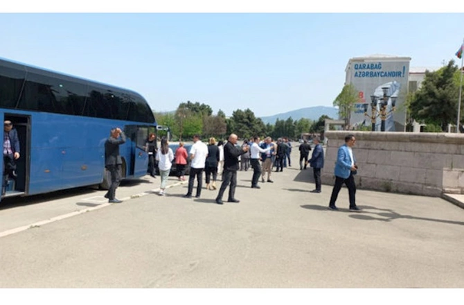 Türk dövlətləri parlamentlərinin komitə sədrləri Xankəndiyə getdilər — FOTO Türk dövlətləri parlamentlərinin komitə sədrləri Xankəndiyə getdilər — FOTO