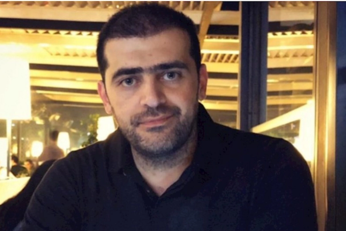Rus dilində danışanları tənqid etdi