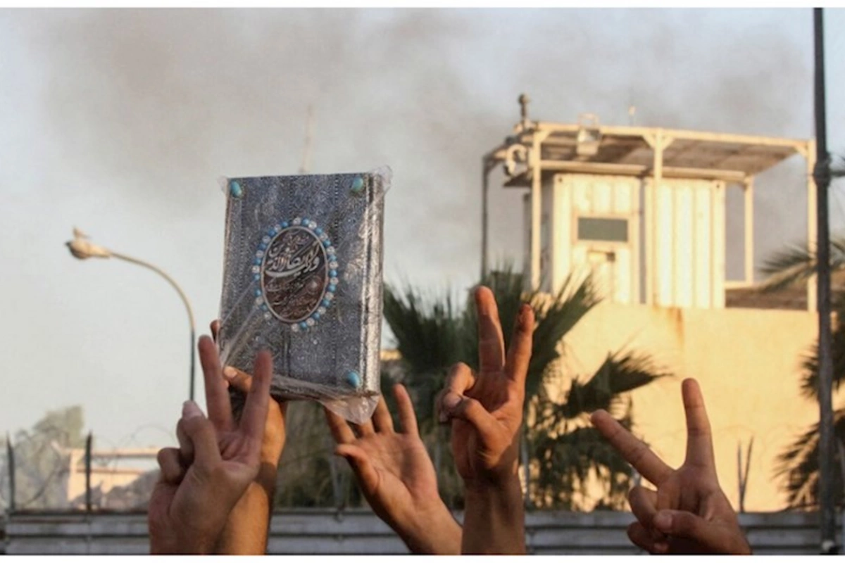 İsveçdə yenidən Quran kitabı yandırılıb