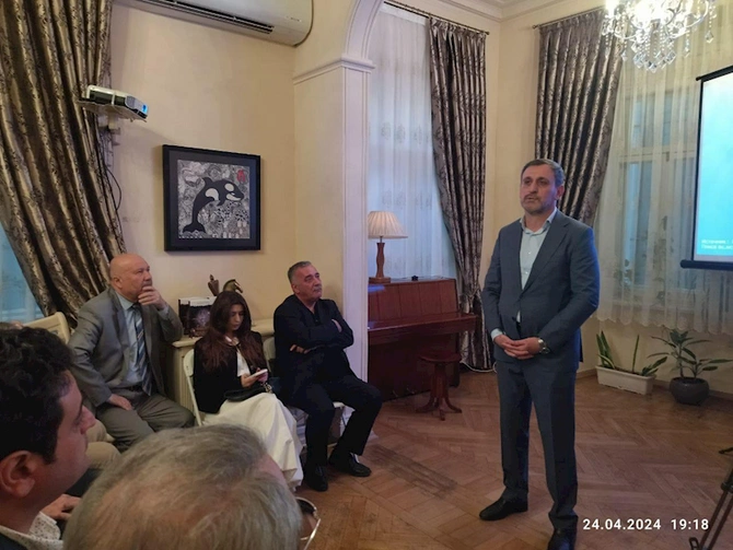 Məhşərin 17 anı kitabının təqdimat mərasimi keçirilib — FOTOLAR
