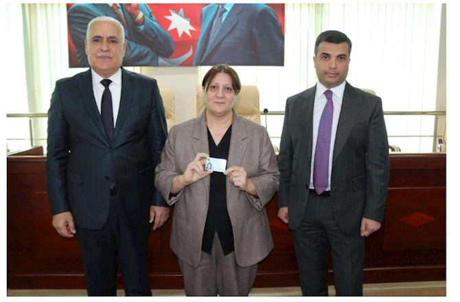 YAP Xətai rayon təşkilatında partiya sıralarına yeni qəbul olunanlara üzvlük vəsiqələri təqdim olundu — FOTO