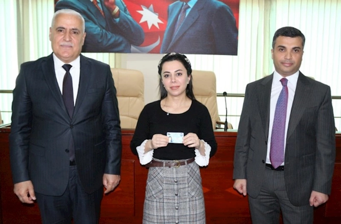 YAP Xətai rayon təşkilatında partiya sıralarına yeni qəbul olunanlara üzvlük vəsiqələri təqdim olundu — FOTO