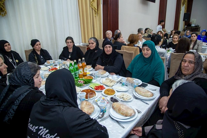 Ramazan ayı münasibətilə Salyanda iftar süfrəsi təşkil edilib — FOTOLAR