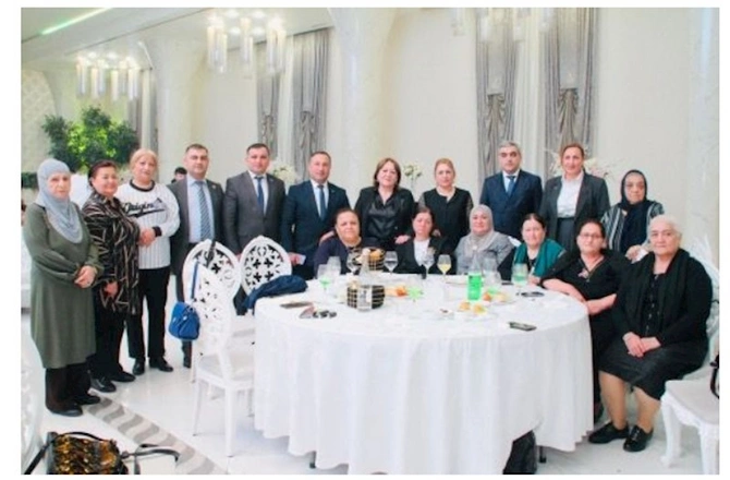Şəhid ailələri və qazilər üçün iftar süfrəsi açıldı — FOTOLAR Şəhid ailələri və qazilər üçün iftar süfrəsi açıldı — FOTOLAR