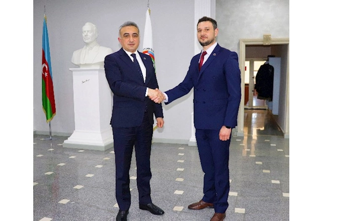 Vəkillər Kollegiyası Rəyasət Heyətinin növbəti iclası keçirildi — FOTO
