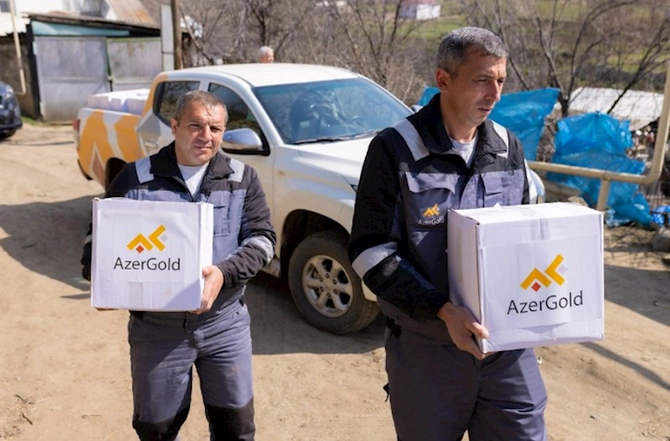 “AzerGold” Daşkəsəndə aztəminatlı ailələrə Ramazan sovqatı payladı — FOTOLAR “AzerGold” Daşkəsəndə aztəminatlı ailələrə Ramazan sovqatı payladı — FOTOLAR