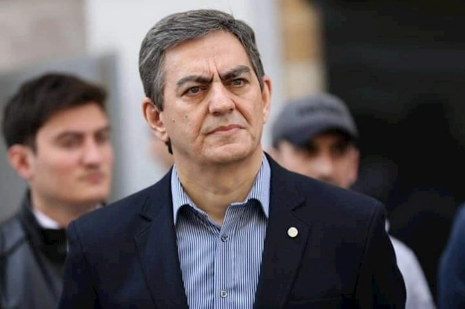 Deputatdan ŞOK SÖZLƏR: Yubileyinə 55 qonaq tapıb çağıra bilməyəcək qədər URVATSIZSAN