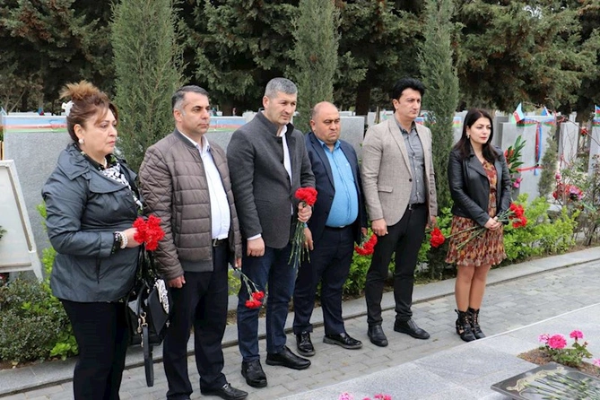 Dövlət Gömrük Komitəsi yanında İctimai şuranın üzvləri şəhid gömrük əməkdaşının ailəsini ziyarət ediblər — FOTOLAR