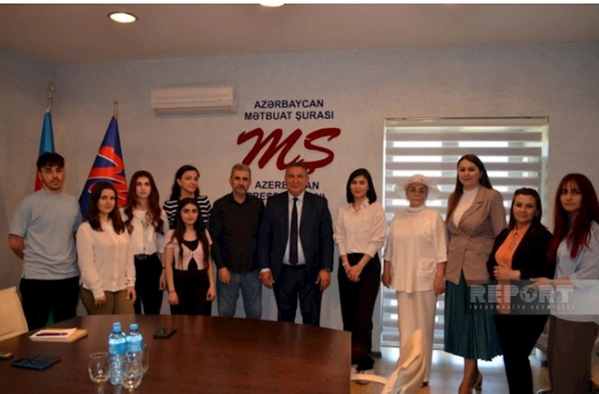 MŞ-nin rəhbərliyi ilə Report Media Məktəbinin tələbələrinin görüşü keçirildi — FOTO