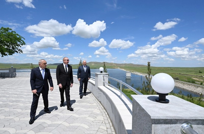 Prezident Füzulidə Köndələnçay su anbarları kompleksinin açılışında — FOTOLAR Prezident Füzulidə Köndələnçay su anbarları kompleksinin açılışında — FOTOLAR