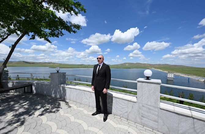 Prezident Füzulidə Köndələnçay su anbarları kompleksinin açılışında — FOTOLAR Prezident Füzulidə Köndələnçay su anbarları kompleksinin açılışında — FOTOLAR