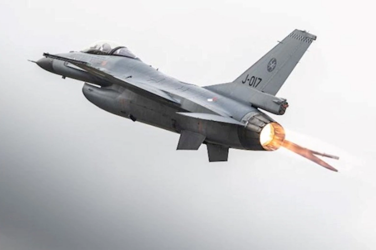 “Ukrayna ilk F-16 qırıcılarını iyun-iyul aylarında alacaq”