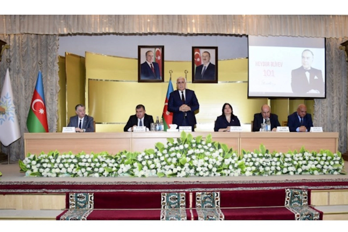 Əbədiyaşar Lider — FOTOLAR