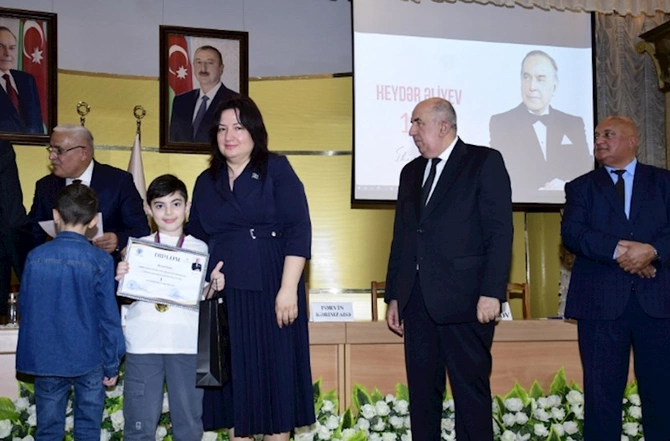 Əbədiyaşar Lider — FOTOLAR Əbədiyaşar Lider — FOTOLAR