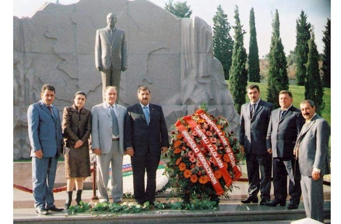 “Heydər Əliyev milli köklərə bağlı sülhpərvər tarixi şəxsiyyətdir” — ATXƏM sədri “Heydər Əliyev milli köklərə bağlı sülhpərvər tarixi şəxsiyyətdir” — ATXƏM sədri