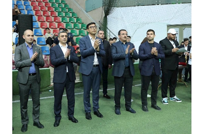 Ədliyyə komandası möhtəşəm qələbəyə imza atdı — FOTOLAR Ədliyyə komandası möhtəşəm qələbəyə imza atdı — FOTOLAR