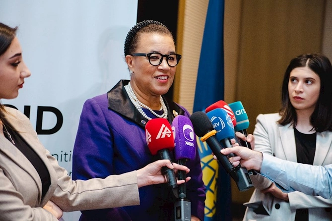 Baroness Patrisia Skotland Azərbaycanı ziyarət edib — FOTOLAR Baroness Patrisia Skotland Azərbaycanı ziyarət edib — FOTOLAR