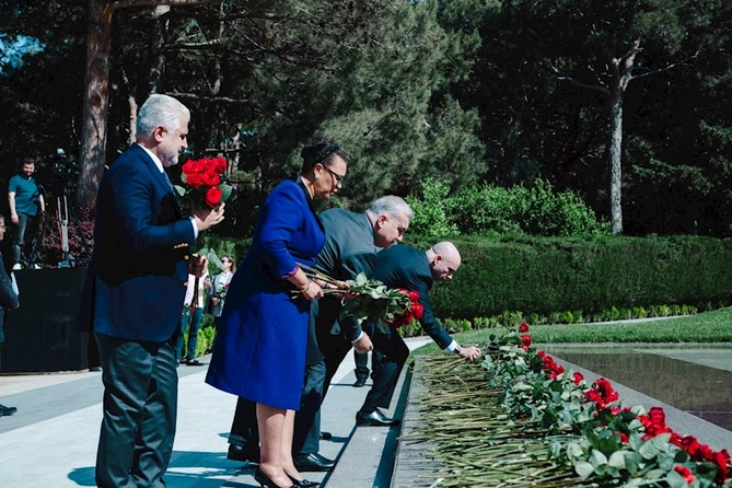 Baroness Patrisia Skotland Azərbaycanı ziyarət edib — FOTOLAR Baroness Patrisia Skotland Azərbaycanı ziyarət edib — FOTOLAR